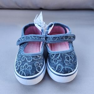 US Sports size denim velcro shoes